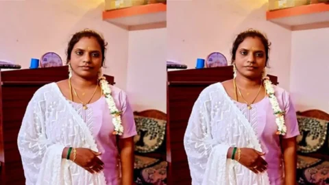 Mature Hot Bhabhi Hard Thresome Fuck