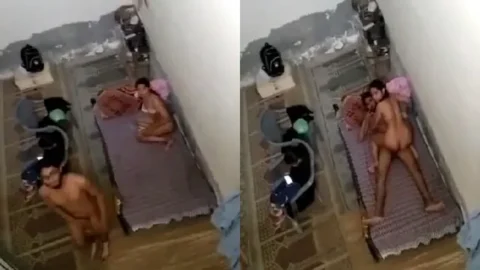 Girlfriend ko chodtte hue uske - bahan k saamne pakda gaya