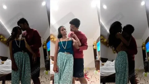Tamil Wife Romance - And Captured Nude Viral Video
