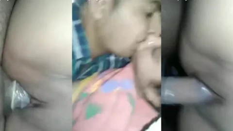UP ke bhai behan ki condom wali chudai clip in Hindi audio