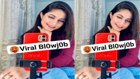 Innocent Looking Girl Turnedout to be Sacking Expert Giving Amazing Blowjob