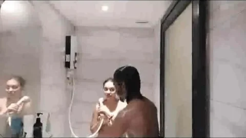 Malaysian Tamil Lovers Cute Girlfriend Showing Boobs Kissing 8 VIDS Video MMS