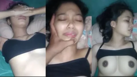 Sexy GF Ke Ghar Jake Usse Bed Pe Leta Ke Pel Diya Desi Porn MMS