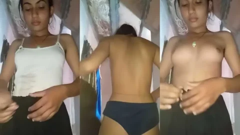 Desi Girl Leaked MMS Squeezing Her Tight Boobs and Hard Nipples Video MMS