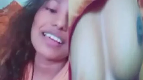 Bangladeshi Pompom Girl Topless Boobs Show Desi Porn MMS