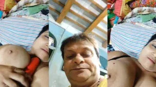 Desi bhabhi ka mast secret private fun with toy MMS Porn