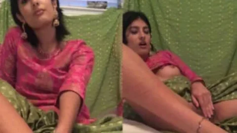 Beautiful horny Punjabi girl hot show Desi Porn MMS