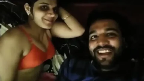 Desi Bhabhi Ka Secret Affair Dost Ke Saath Hot Romance MMS Porn