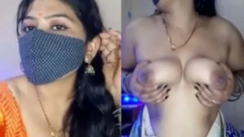 Super sexy Indian wife sexy boobs show Desi Porn MMS