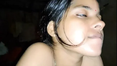 Desi bhabhi ki chudai real homemade Desi Porn MMS