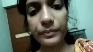 Desi gaon ki ladki ka private blood show during periods MMS Porn