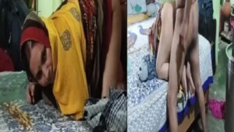 Mature aunty sex in doggy style viral home sex Desi Porn MMS