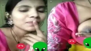 Desi Girl Shows Her Secret Moves on Private Video Call MMS Porn