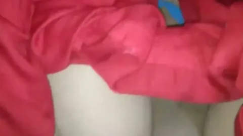 Desi anuty ki room me chudayi HD Porn