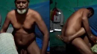 Desi uncle ka garam chudai with sexy maid in gaon MMS Porn